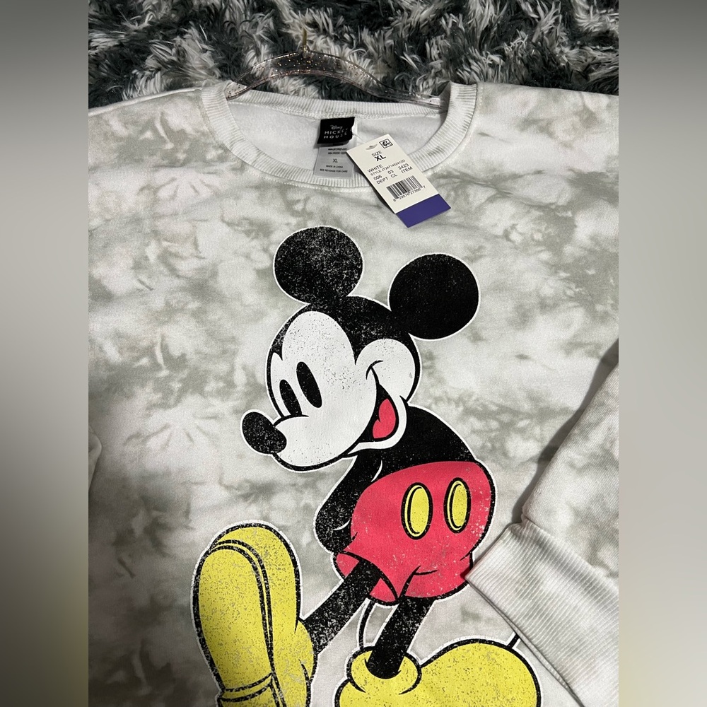Mickey Mouse Sweatshirt Women’s Cropped Disney Pullover Tie Dye Size XL NWT - Picture 2 of 2